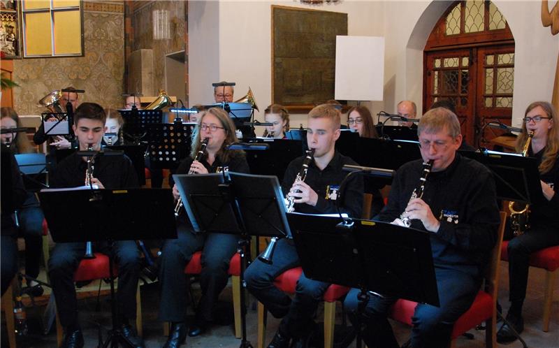 Das Buxtehuder Stadtorchesters stimmt auf Weihnachten ein. Foto Felsch