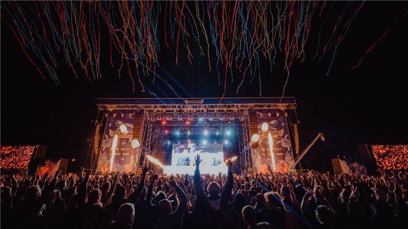 Das Deichbrand-Festival im Kreis Cuxhaven zählt zu den größten Open-Air-Events in Norddeutschland und setzt auch 2026 auf musikalische Vielfalt.