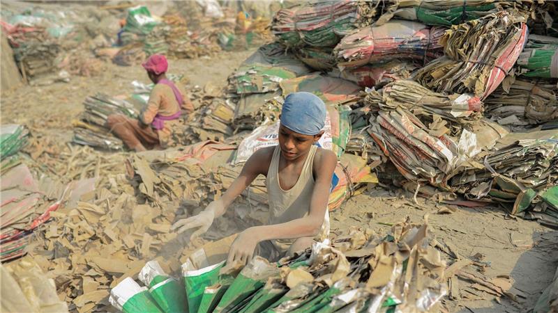 Das EU-Lieferkettengesetz soll Menschen weltweit vor Ausbeutung schützen. (Symbolbild)