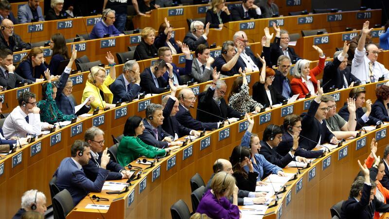 Dauerstreit Asyl: EU-Parlament stimmt für schärfere Regeln Das EU-Parlament hat für die umstrittene Asylreform gestimmt.