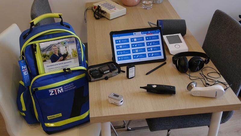 Arztbesuch einfach per Tablet: Kehdingen baut auf Telemedizin Das Equipment im Telemedizinischen Raum ist umfangreich.