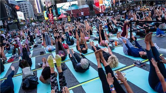 Das Event fiel in diesem Jahr mit dem Internationalen Tag des Yogas zusammen.