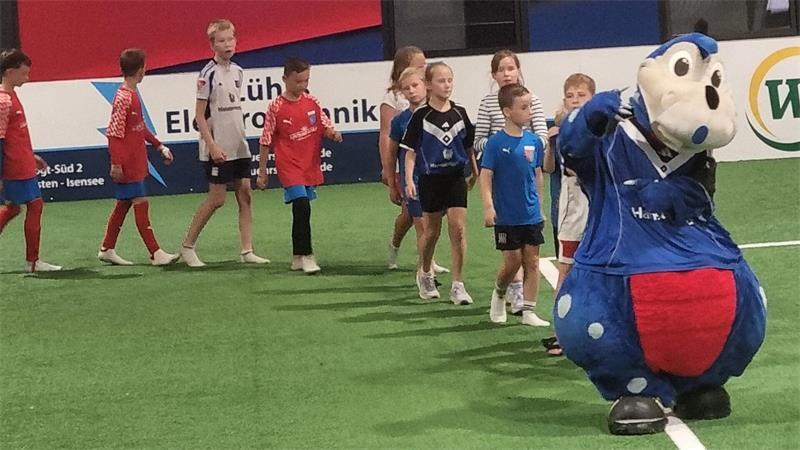 Das Ferienspaß-Team unterhält wochenlang Kinder.