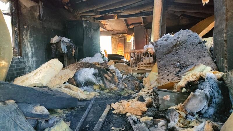 Das Feuer vernichtete fast alles, was Familie Heinz auf dem Dachboden aufbewahrt hatte.
