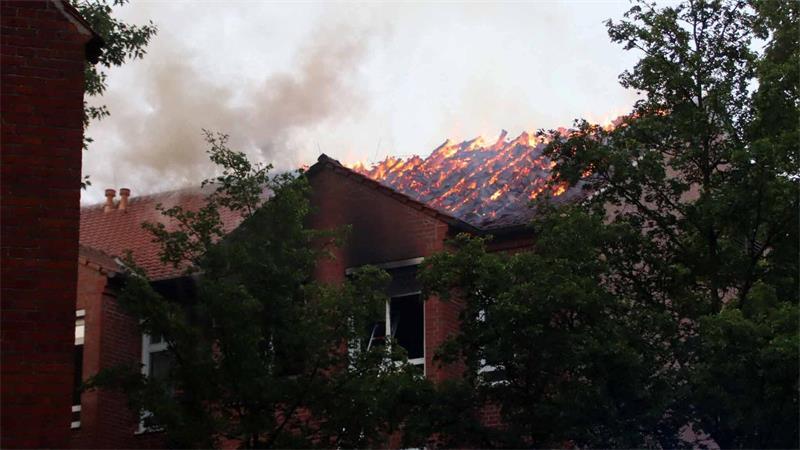 Flammen in Klinik - zwei Tote in Ludwigslust Das Feuer war am frühen Morgen ausgebrochen.