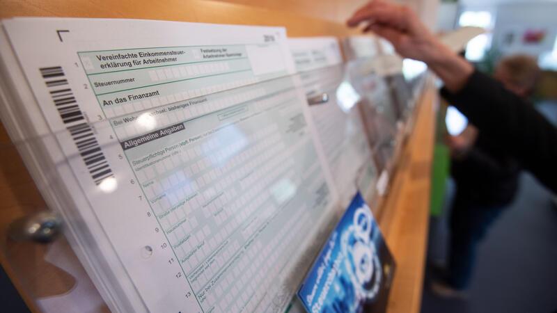 Das Finanzamt Stade kommt bei der Auswertung von bundesweit knapp 500 Amtsstuben auf 55,8 Bearbeitungstage.