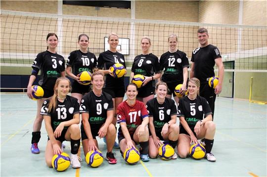 Das Frauenteam der SG Buxtehude-Altkloster spielt wie die VSG Altes Land in der Volleyball-Verbandsliga um den Klassenerhalt. Foto: Schultz