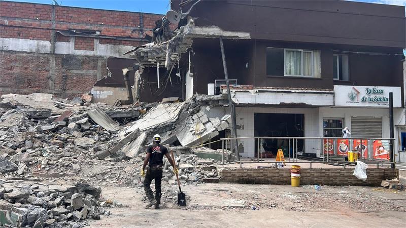 Erdbeben in Kolumbien: Zwischen Hoffnung und Wiederaufbau Das Gebäude der Bäckerei „Quinta Pan“ ist bei dem Erdbeben in Kolumbien eingestürzt.