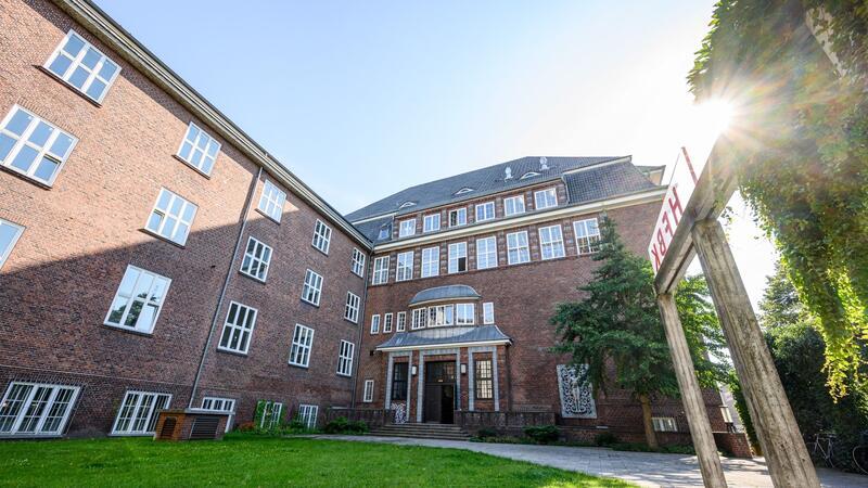 Das Gebäude der Hochschule für bildende Künste Hamburg (HFBK).