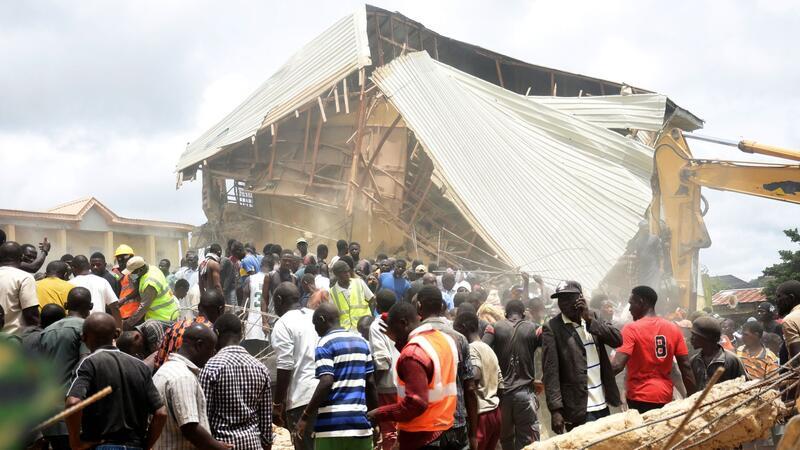 Mindestens 22 Tote nach Einsturz von Schule in Nigeria Das Gebäude stürzte während des Unterrichts ein.