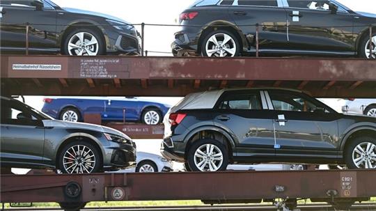 Das Geschäftsklima in der deutschen Autoindustrie hat sich verbessert.