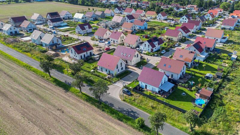 Das Gewos-Institut erwartet eine Erholung am Immobilienmarkt - denn Wohnraum ist etwas erschwinglicher geworden (Archivfoto).