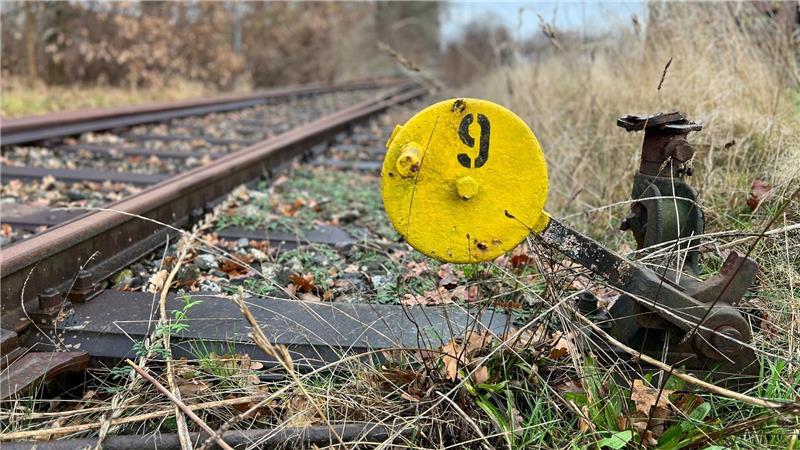 Als das Gleis in Ottenbeck Lebensader für Wirtschaft und Militär war Das Gleis kurz vor dem Airbuswerk.