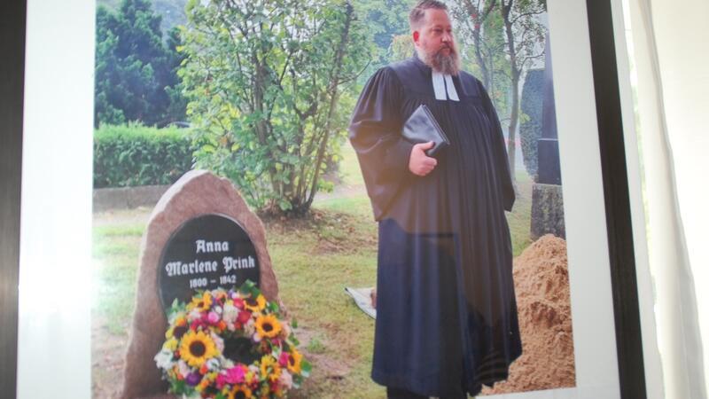 Das Grab der roten Lena - nach Auswertung der Grabstätte gab es 2021 eine würdevolle Wiederbestattung.