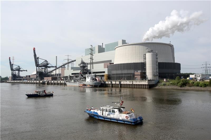 Das Hamburger Kohlekraftwerk Moorburg wird am 7. Juli seinen kommerziellen Betrieb einstellen. Foto: Marks/dpa