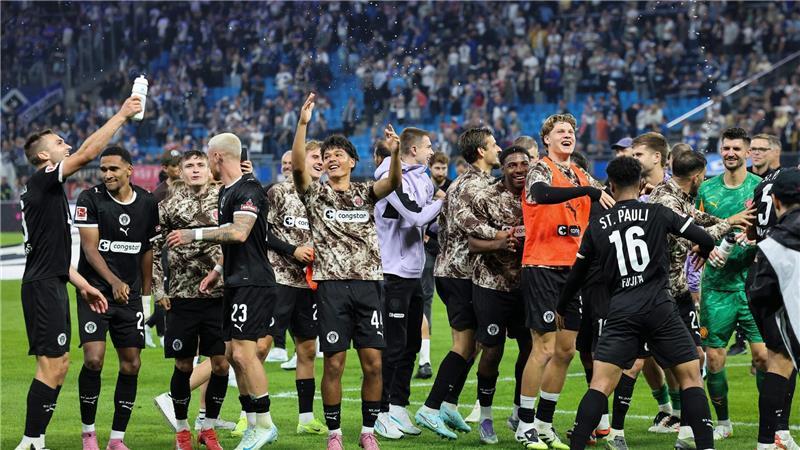 Das Hinspiel hatte der FC St. Pauli mit 2:0 gegen den HSV gewonnen.