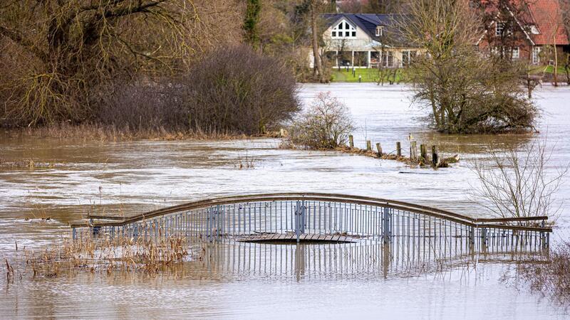Starkregen und Hochwasser: Neues Portal zeigt betroffene Gebiete auf Karte Das Hochwasser rund um den Jahreswechsel hat tagelang das Leben vieler Niedersachsen dominiert. (Archivbild)