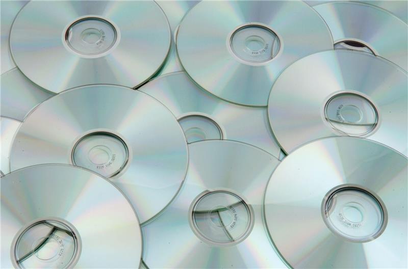 Charity-Hörspiel „Skibbie“ kommt – Mit Bjarne Mädel und Samy Deluxe Das Hörspiel "Skibbie" wird auf CD und zum Streamen verfügbar sein.