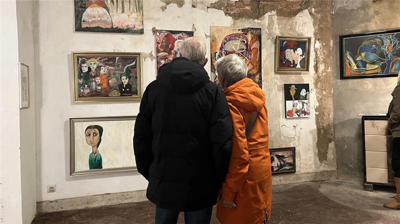 Grünendeicher Künstlerin zeigt neues Projekt im Horneburger Schloss Das Horneburger Schloss bietet Raum für alle Arten von Kunst.