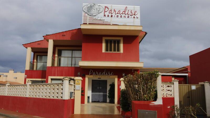 Das Hotel Paradise Residencial in Cala Ratjada auf Mallorca. Die Insolvenzverwaltung kann bisher nicht auf die spanischen Ferienimmobilien der Co.Net zugreifen.