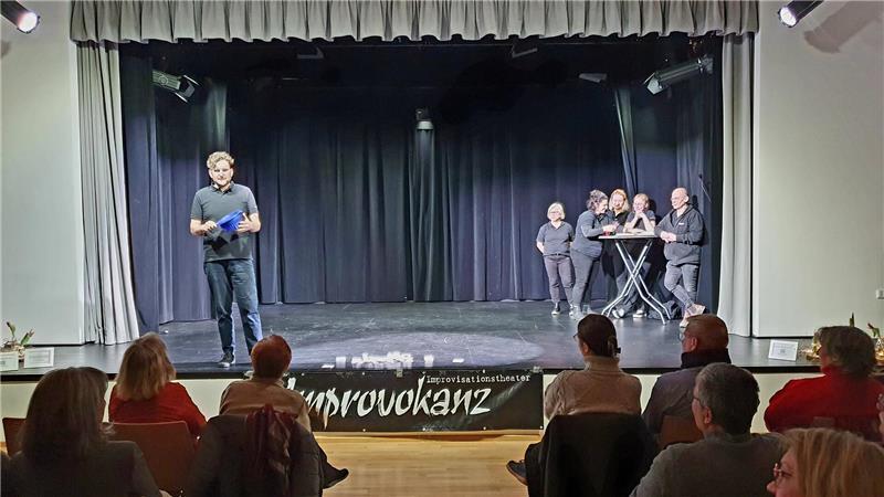 Das Improvisationstheater Improvokanz ist am Sonnabend wieder zu Gast im Dorfgemeinschaftshaus Hammah.