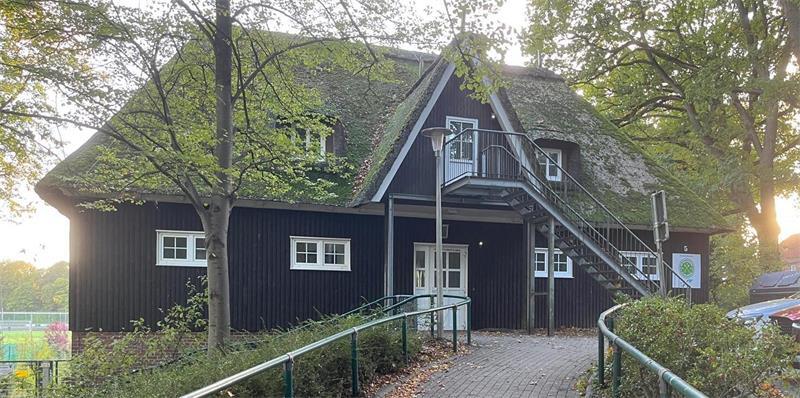 Das Jugendgästehaus steht in der Nähe des Jahnstadions.