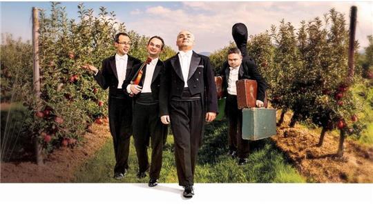Das Klassik-Quartett MozART gastiert in der Altländer Festhalle in Jork.