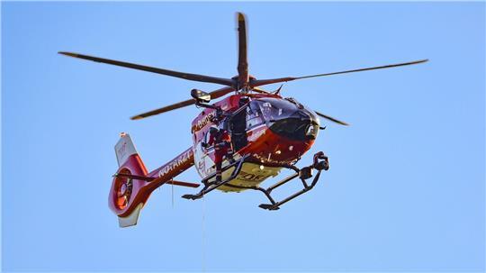Das Kleinkind wurde mit einem Hubschrauber in eine Spezialklinik geflogen (Symbolbild).