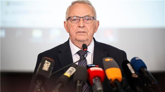 Das Konzept zur Bergung des Buckelwals ist laut Backhaus fertig. 