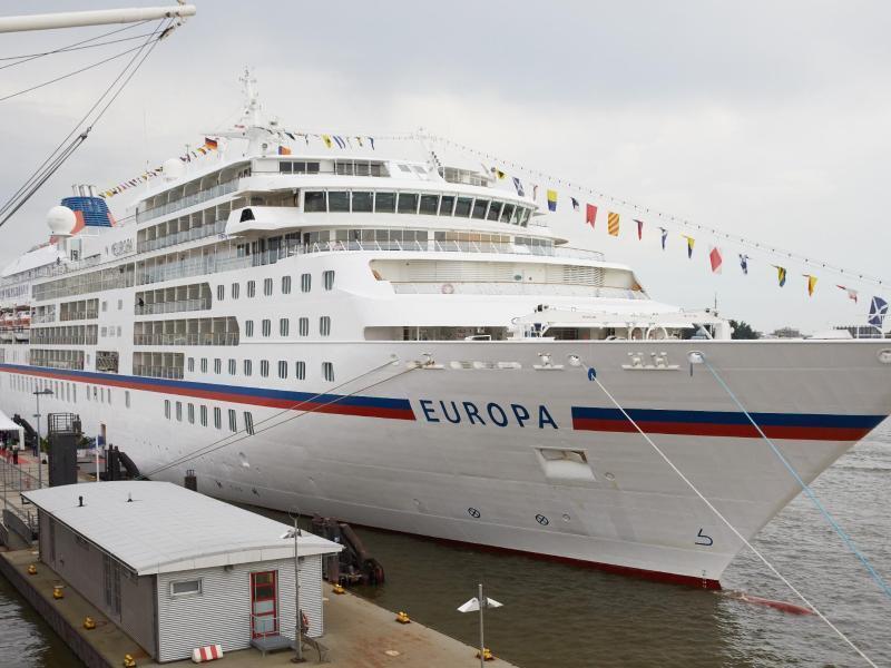Das Kreuzfahrtschiff MS Europa im Hamburger Hafen (Archivbild). Foto: Georg Wendt/dpa