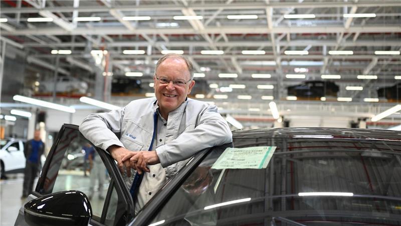 Das Land Niedersachsen hält 20 Prozent der Stimmrechte im VW-Konzern. Als Ministerpräsident saß Weil für das Land im Aufsichtsrat. (Archivbild)