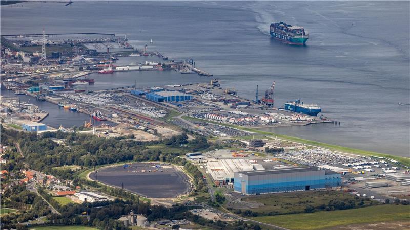 Das Land Schleswig-Holstein will 140 Millionen in Brunsbüttel und andere Häfen investieren. (Symbolbild)