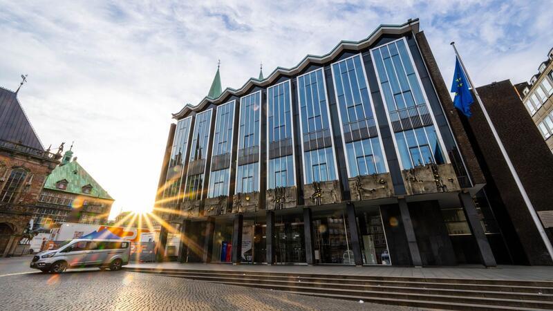 Internationale Baumwolltagung wird in Bremen eröffnet Das Landesparlament befindet sich in der Innenstadt am Bremer Marktplatz.