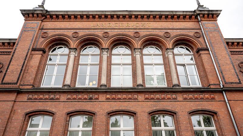 Kein Urteil im Prozess um tödlichen Unfall auf Klassenfahrt Das Landgericht Verden verhandelte über die Schuld einer Mitarbeiterin eines Pädagogik-Zentrums nach dem Unfalltod eines Jungen.