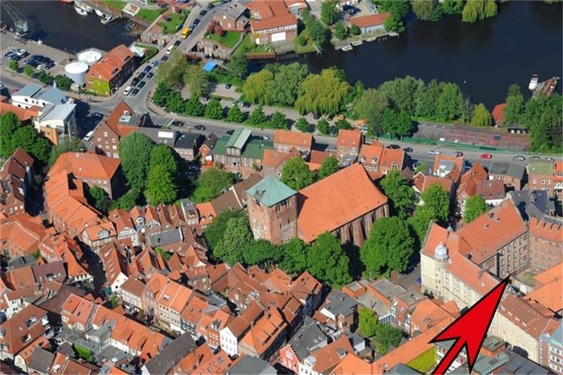 Das Landgericht wird für einen seit April laufenden Mammut-Prozess im Innenhof ein Zelt aufbauen. Foto: Elsen