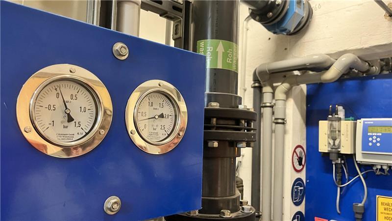 Aufatmen in Buxtehude: Hier können Kinder endlich wieder schwimmen lernen Das Lehrschwimmbecken hat genauso viel Technik wie die großen Bäder. Es ist alles nur etwas kleiner.