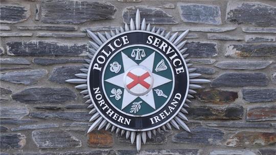 Das Logo des Police Service of Northern Ireland.