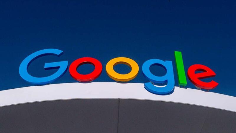 Kartellamt darf Google-Interna an Konkurrenz geben Das Logo von Google auf der Technik-Messe CES in Las Vegas.