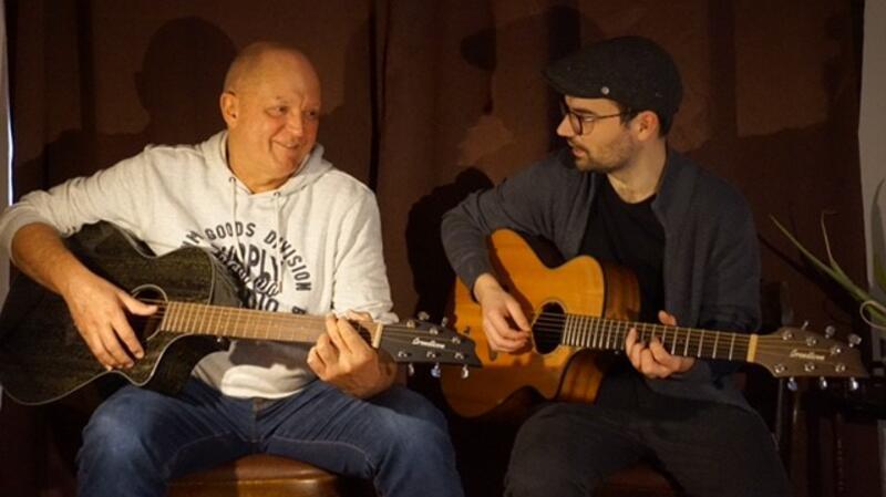 Das Meemken & Duesmann Duo gibt ein Konzert in der St. Marienkirche in Himmelpforten.