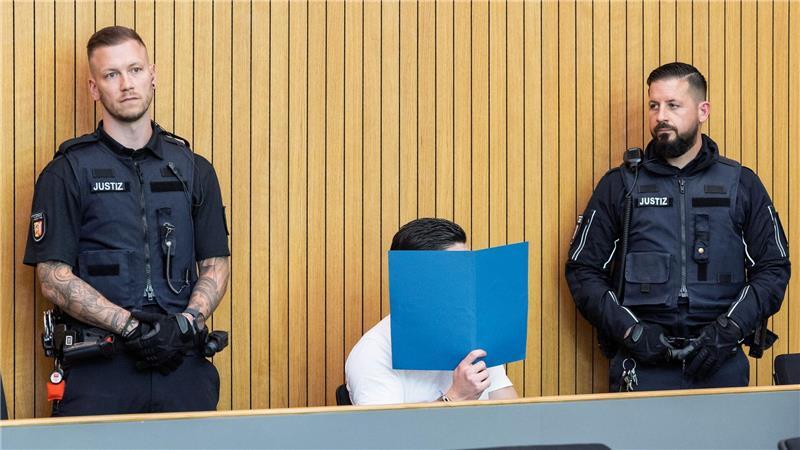 Das Messer hatte sich der Angeklagte laut der Richterin vor der Tat von einem Freund geliehen.