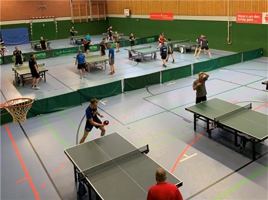 Das Neujahrsturnier stieg in der Hedendorfer Waldsporthalle. Foto: Verein