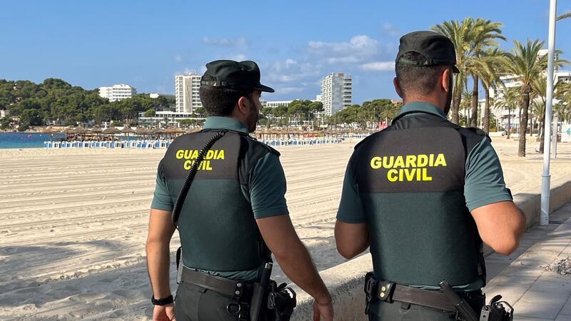 Mallorca: Deutsche wegen Angriff auf Taxifahrer festgenommen Das Opfer landete mit Knochenbrüchen im Krankenhaus.