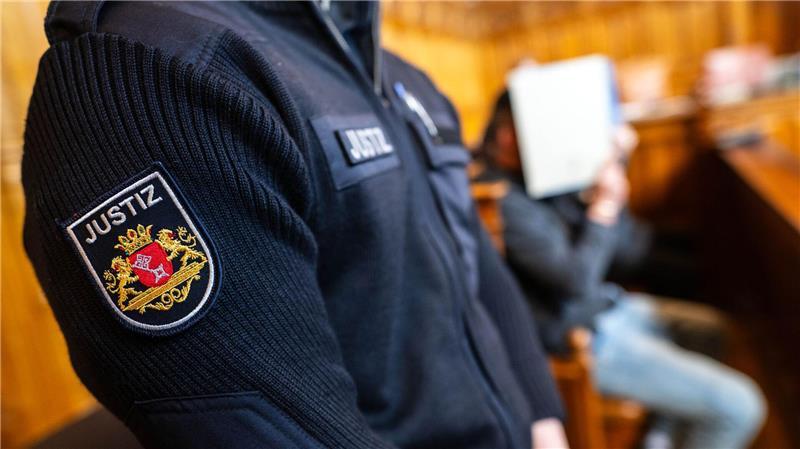 Mord auf Bremer Friedhof - Urteil naht Das Opfer war ein 40 Jahre alter Wohnungsloser. (Archivfoto)