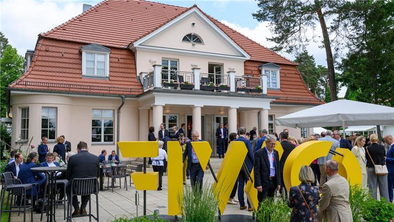 Merz warnt vor Schwarzmalerei: „Kein Grund für Pessimismus“ Das Ostdeutsche Wirtschaftsforum in Bad Saarow.