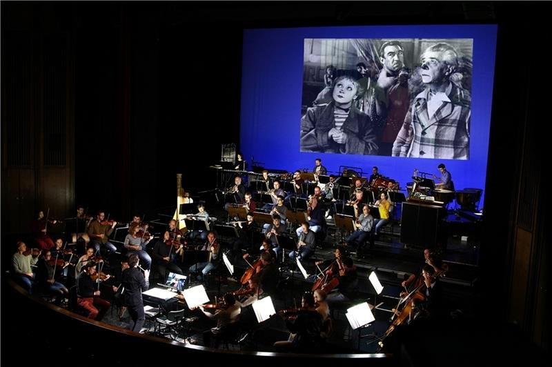 Das Philharmonische Orchester Bremerhaven spielt Filmmusik von „La Strada“ bis hin zu „Die fabelhafte Welt der Amélie“. Foto: K Paeckert