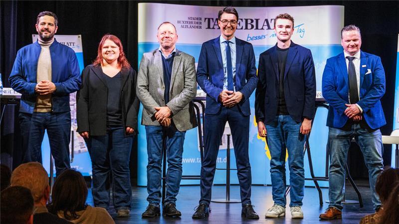 Bundestagswahl: So kämpfen die Kandidaten um Stimmen Das Podium: Der Bundestagsabgeordnete Daniel Schneider (SPD), Hilke Hochheiden (Die Linke), Günter Wichert (FDP), Christoph Frauenpreiß (CDU), Christopher Jesse (Bündnis 90/Die Grünen) und Sebastian Sieg (AfD).
