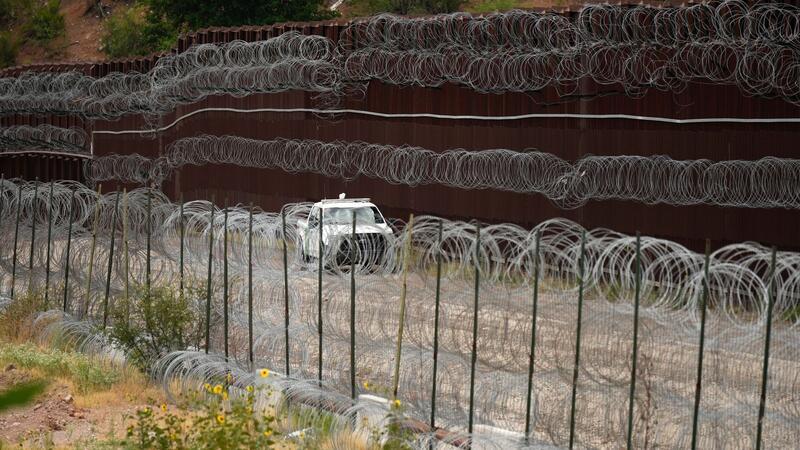 „Project 2025“: Ein radikaler Plan für Trump Das „Project 2025“ hat detaillierte Pläne für die Migrationspolitik.