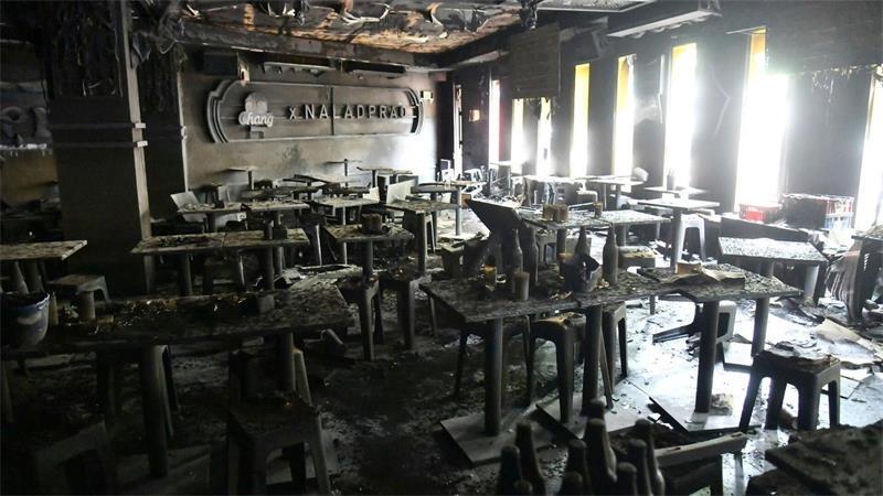 Thailand prüft nach Pub-Feuer Regeln für Vergnügungsstätten Das Pub wurde bei dem Brand völlig zerstört.