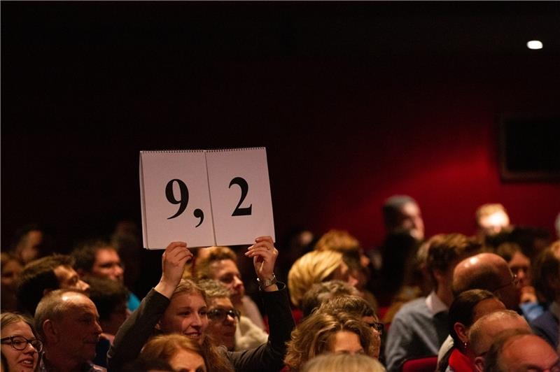 Ein Feuerwerk aus Worten: Poetry-Slam im Stadeum Das Publikum entscheidet, ob der Auftritt gerade Quatsch oder die beste Geschichte ist.
