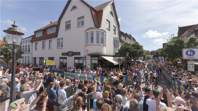Das Rennen ist in Buxtehude gestartet.